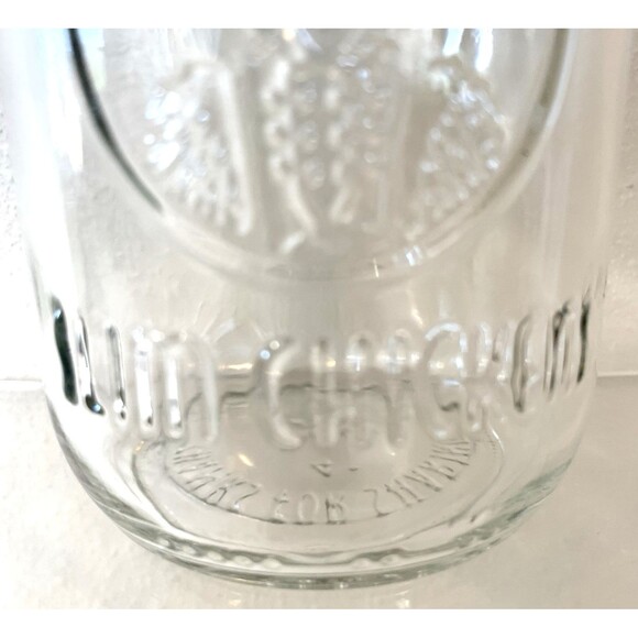 Slim Chickens Mason Jar Glass with Lid Embossed Logo 12 OZ - Picture 3 of 3